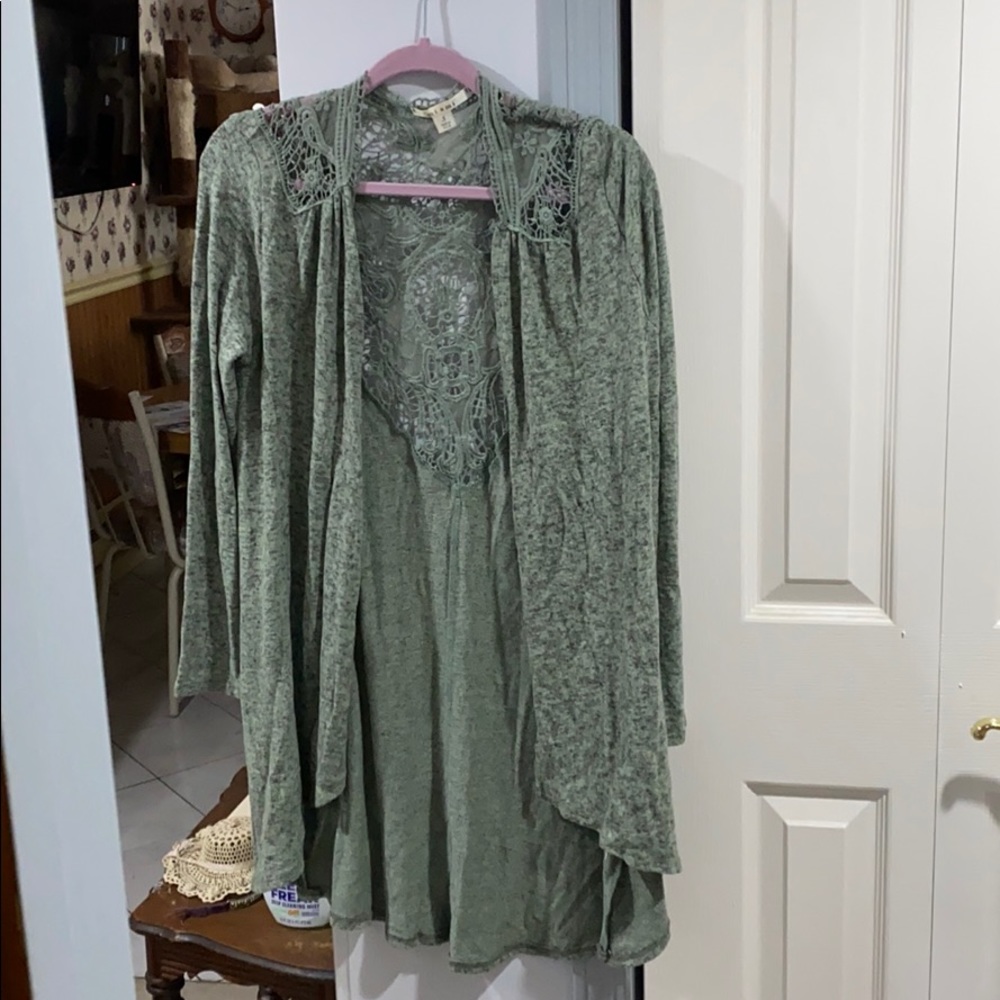 Maimi women’s lace cardigan